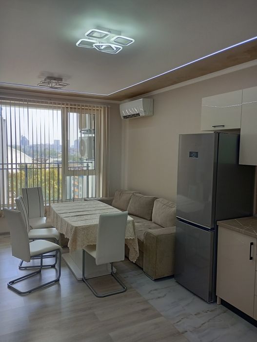 Тристаен обзаведен апартамент