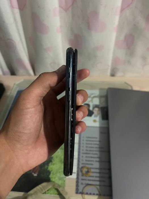Iphone 11 pro sotiladi 64gb srochna