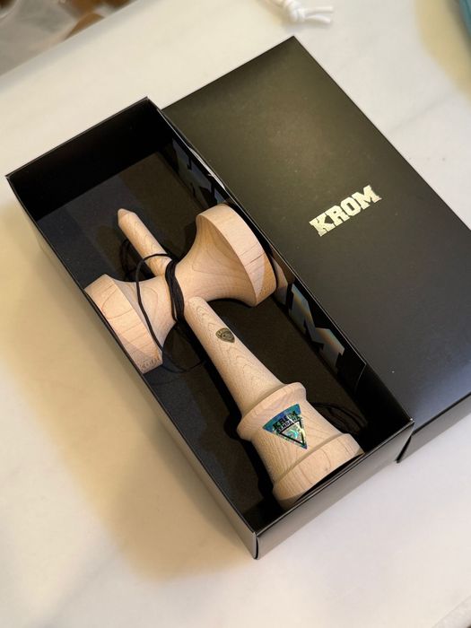 Kendama Ken Krom Lambo Shape