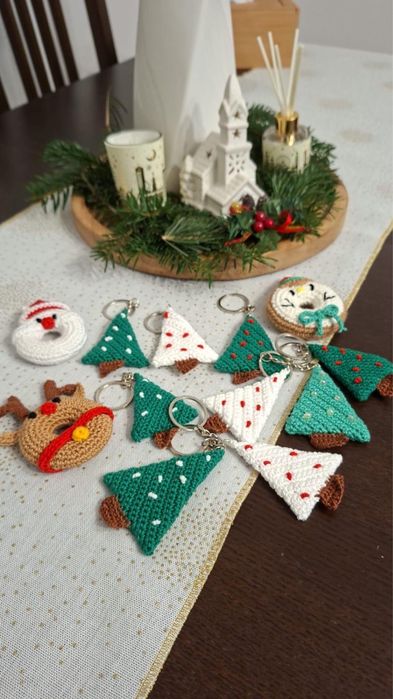 Vand brelocuri crosetate hand made