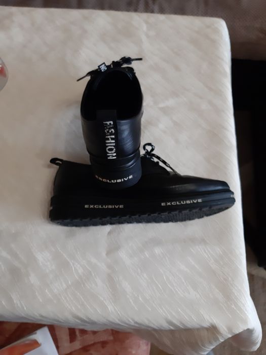 Дамски ежедневни обувки от естесвена кожа