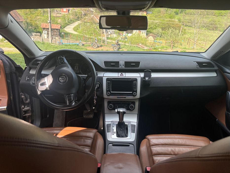 Vând Volkswagen Passat CC 2009 – 2.0 TDI 170 CP DSG – Euro 5