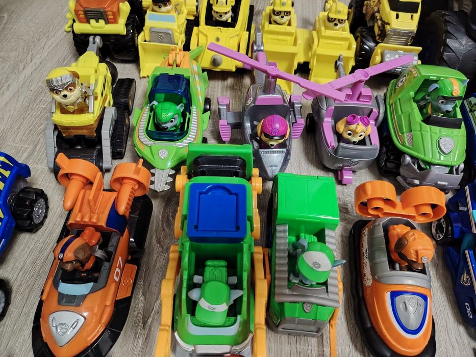 Vând lot paw patrol