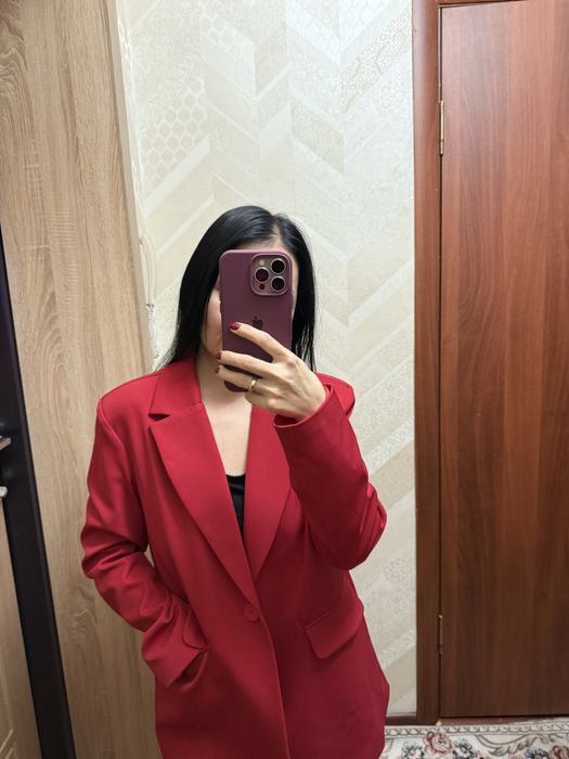 Продам приталенный пиджак