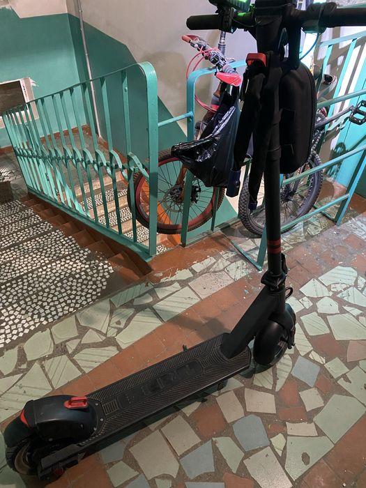 Продам электросамакат TRIBE