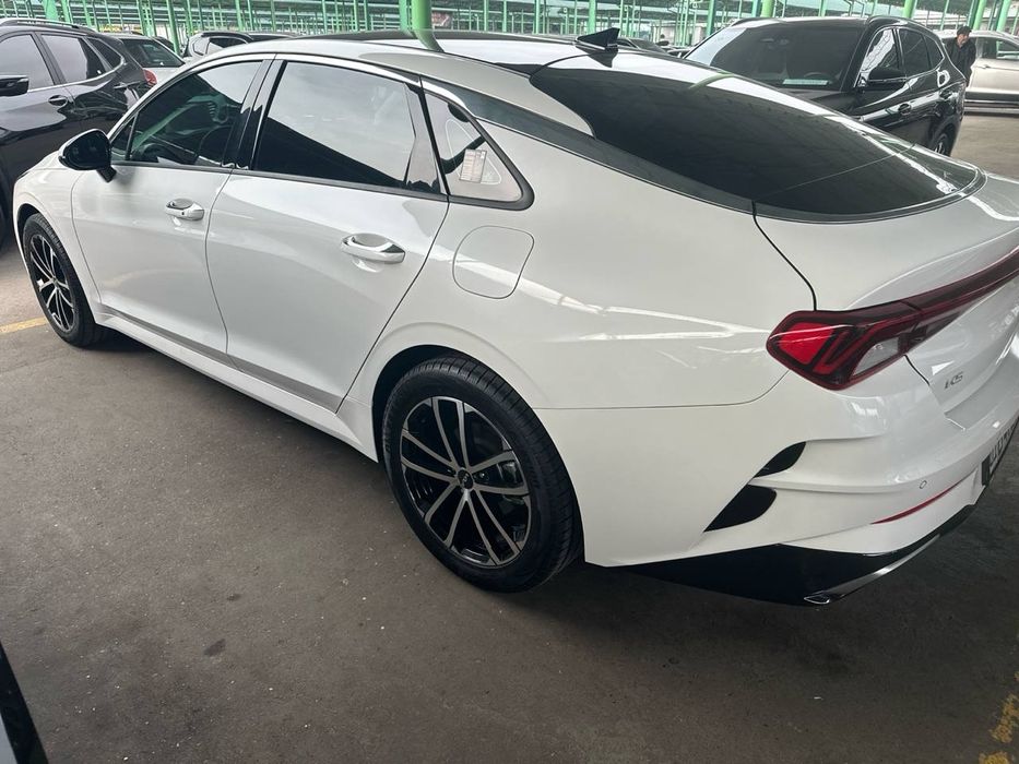 Киа К-5 модель 2023 г.