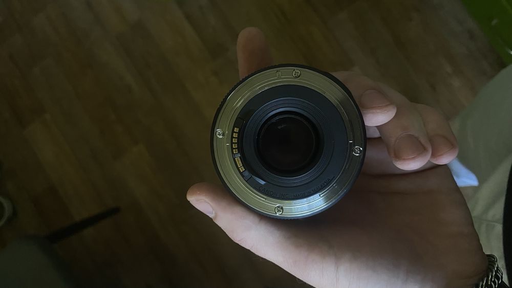 Объектив Canon ef 50mm