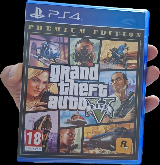 Vând Play station 4