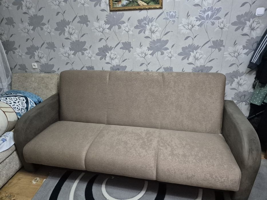 Диван в хорошем состоянии
