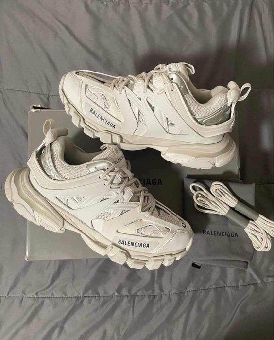 Balenciaga track alb