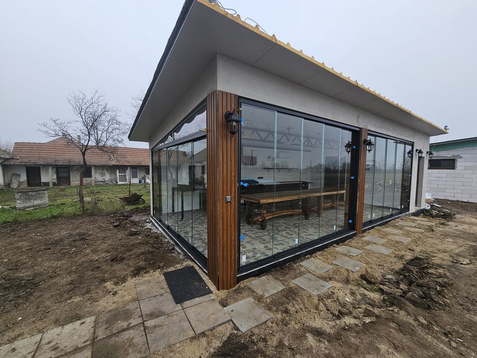 Închideri Terase cu Sticlă Securizată | Sisteme Glisante & Ghilotină