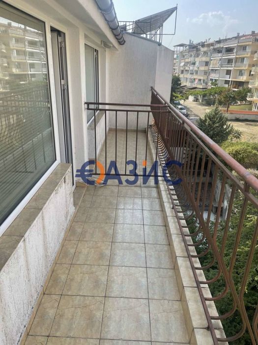 Продава се Тристаен апартамент в Свети Влас - 144 кв.м за 422 €/кв.м - Снимка #9