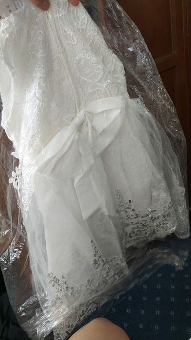 Продам новое платье