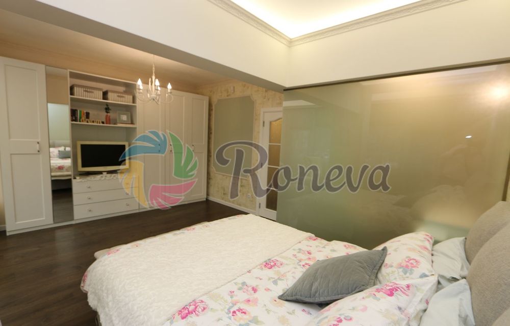 Дава се под наем Тристаен апартамент в Варна, Център - 100 кв.м за 1100 € - Снимка #7