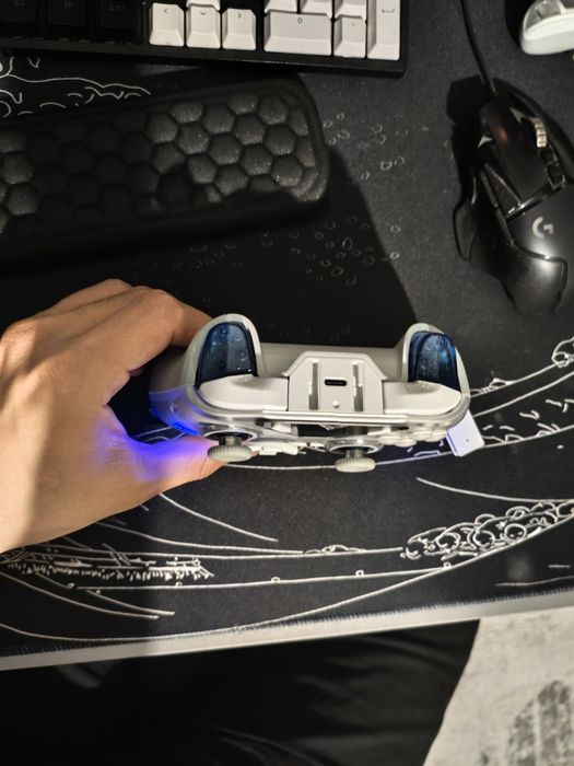 Flydigi Apex 4 в отличном состоянии