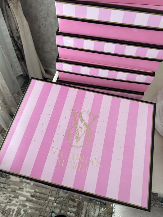Каробки Victoria Secret потаха учун