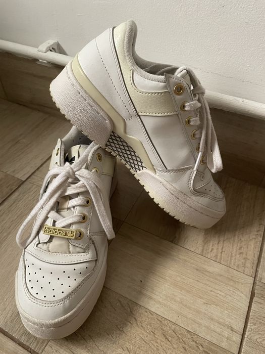 Adidasi dama Adidas