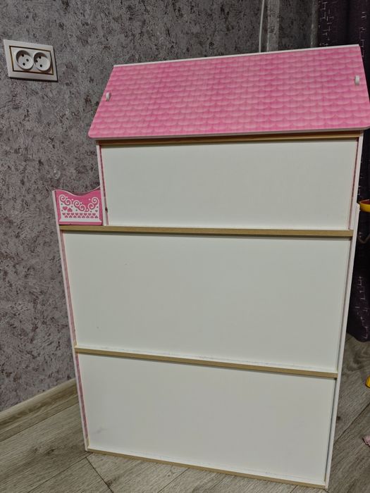 Продам кукольный домик