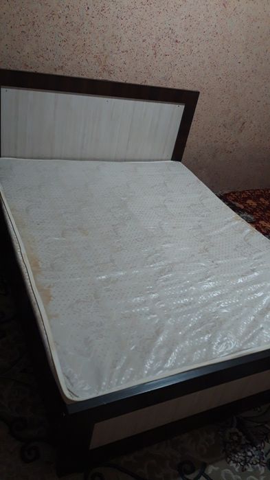 Dvuxspalniy krovat