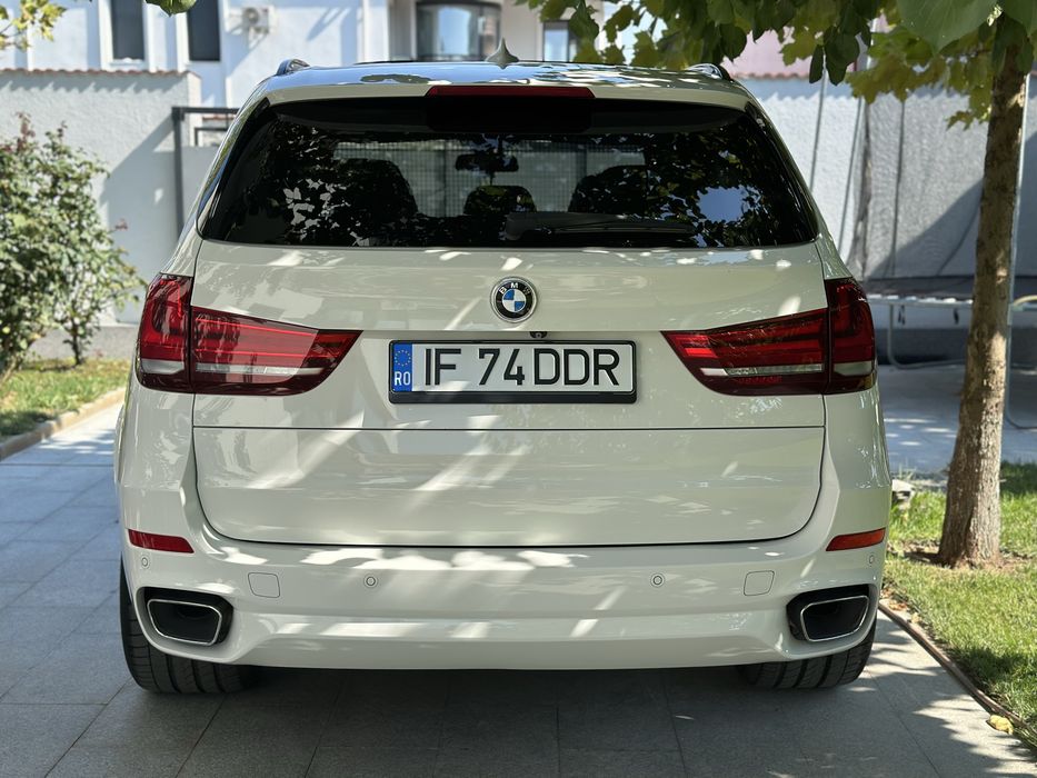 Bmw X5 xDrive30d . F15 , 3.0d 258 Cp . M Pachet