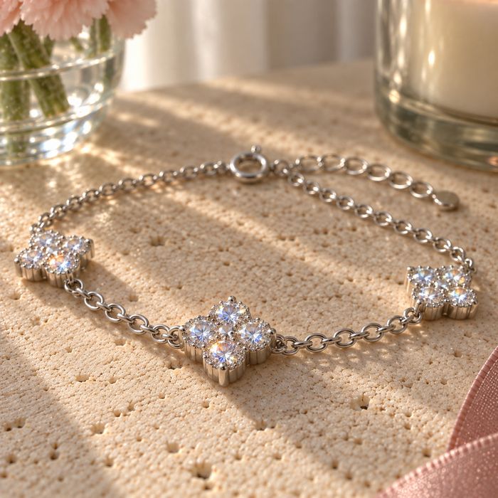Brațară delicată din argint S925 cu moissanite