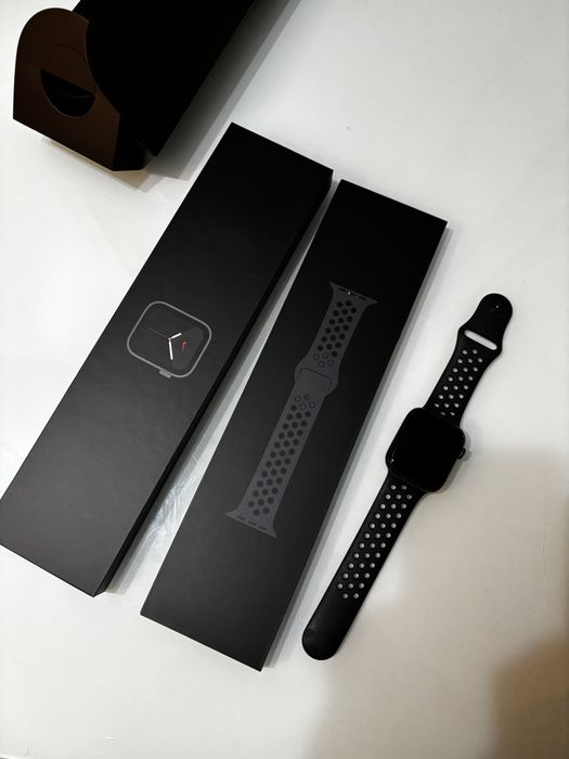 Apple Watch Nike SE 44 mm