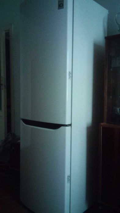 Продам холодильник LG.  Модель GA-B409SVCA. Цена окончательная !!!