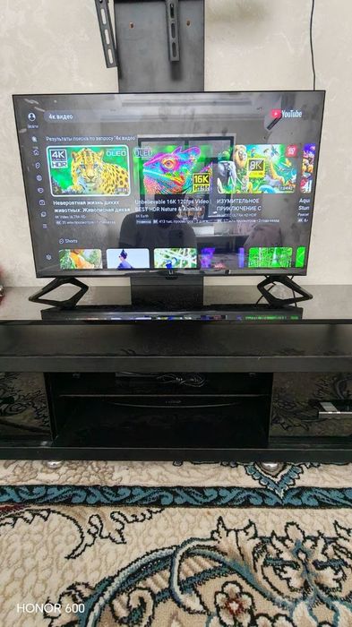 Телевизор Li 32 Smart tv безрамичный