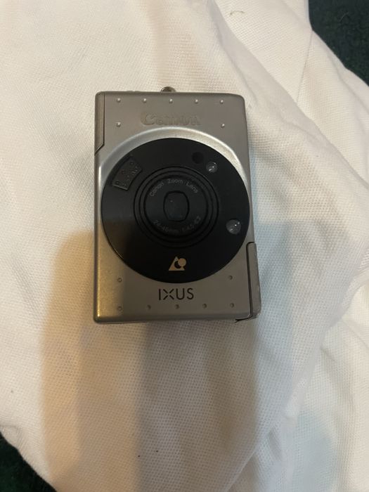 Aparat foto Nikon Canon Voigtländer – de colecție