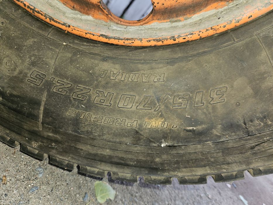 Шина 315/70/22.5