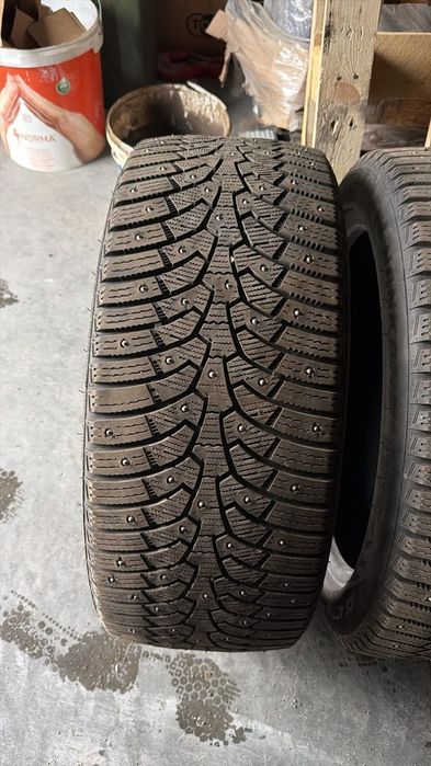 235/45/18 продам в отличном состоянии