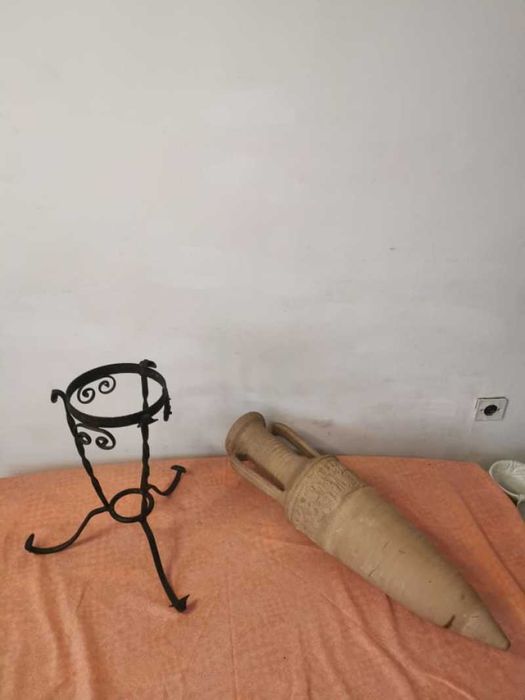 Vaza cu tenta greceasca