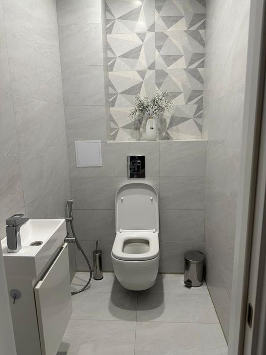 Продам 3 комн квартиру на Батысе