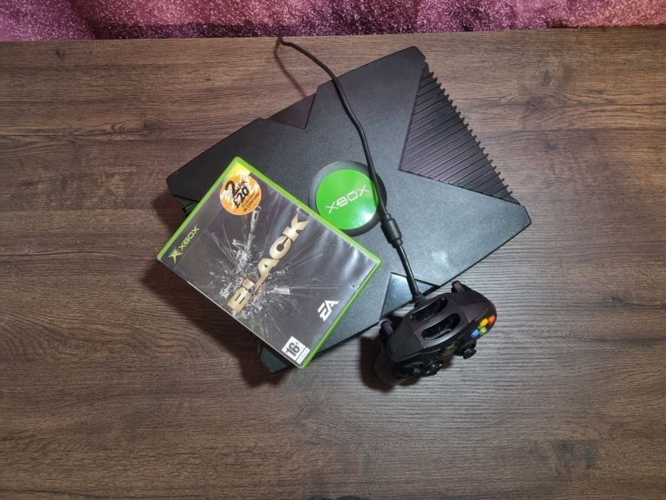 Xbox original и Playstation One