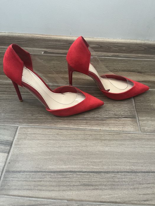 Високи обувки червени 39 номер Zara