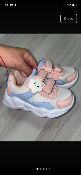 Adidasi Dusney fetite  25 nr.