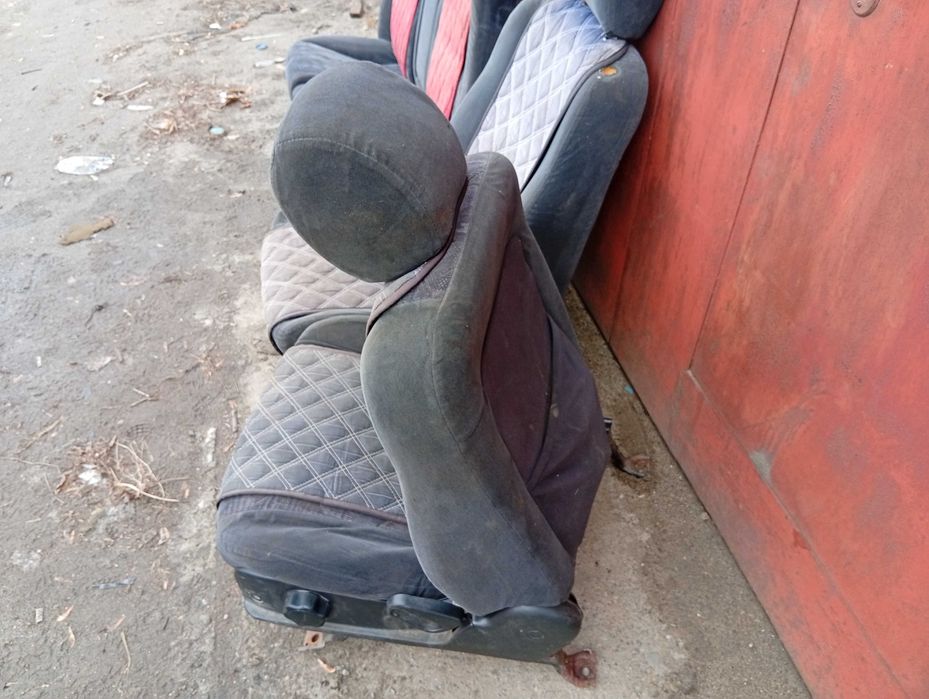 Сиденья Mazda Cronos