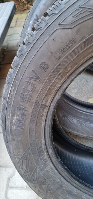 275/55/19 Nokian WR SUV 3