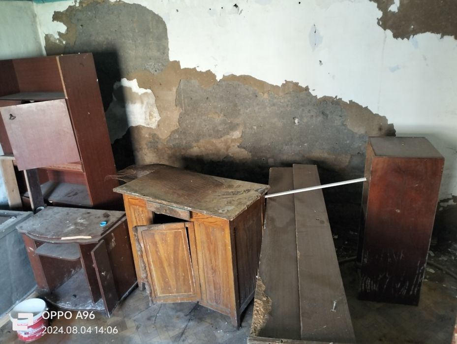 Отдам даром старый мебель на дрова