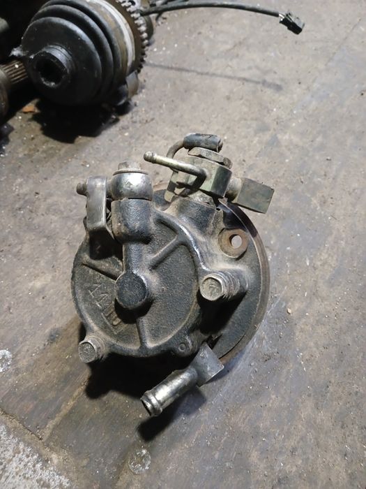 Вакуумный насос Нисан CD20