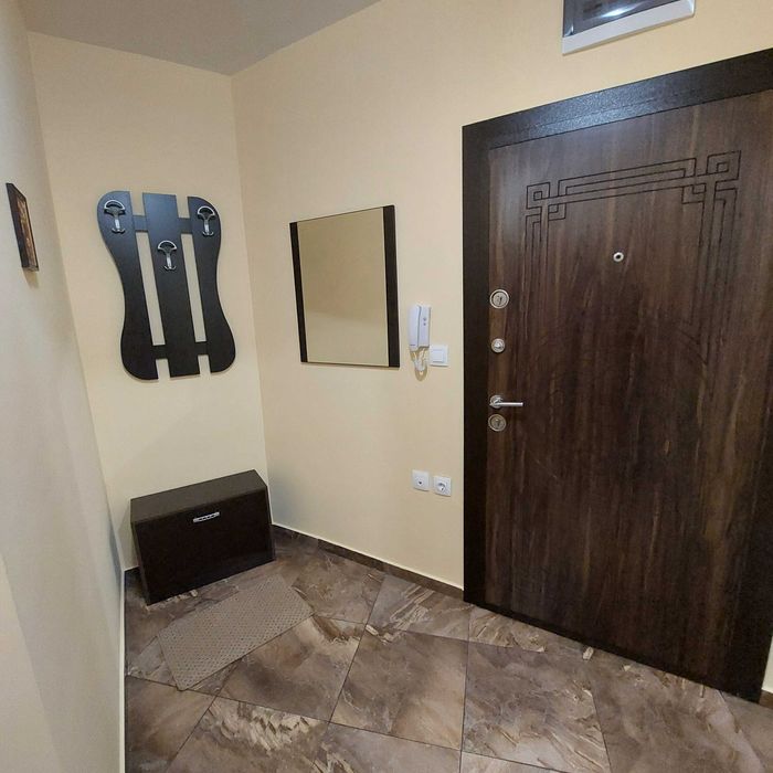 Дава се под наем Двустаен апартамент в София, Младост 4 - 79 кв.м за 700 € - Снимка #16