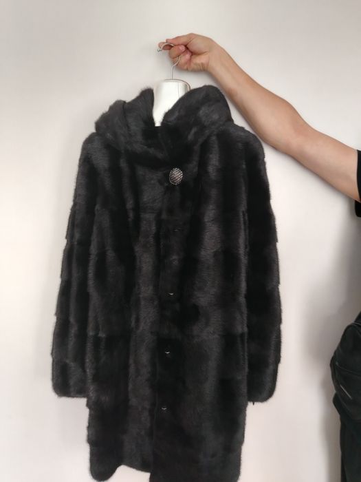 Продам норковую шубу