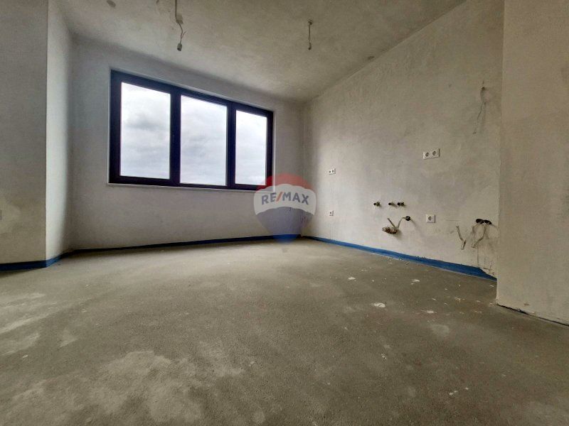 Продава се Двустаен апартамент в Варна, Младост 2 - 65 кв.м за 1192 €/кв.м - Снимка #5