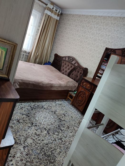 Срочно Продам квартиру На массиве Дустлик 2 конечка