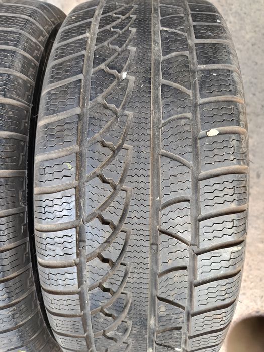 Зимни гуми -19цола-235/50-1бр.-80лв."PETLAS"