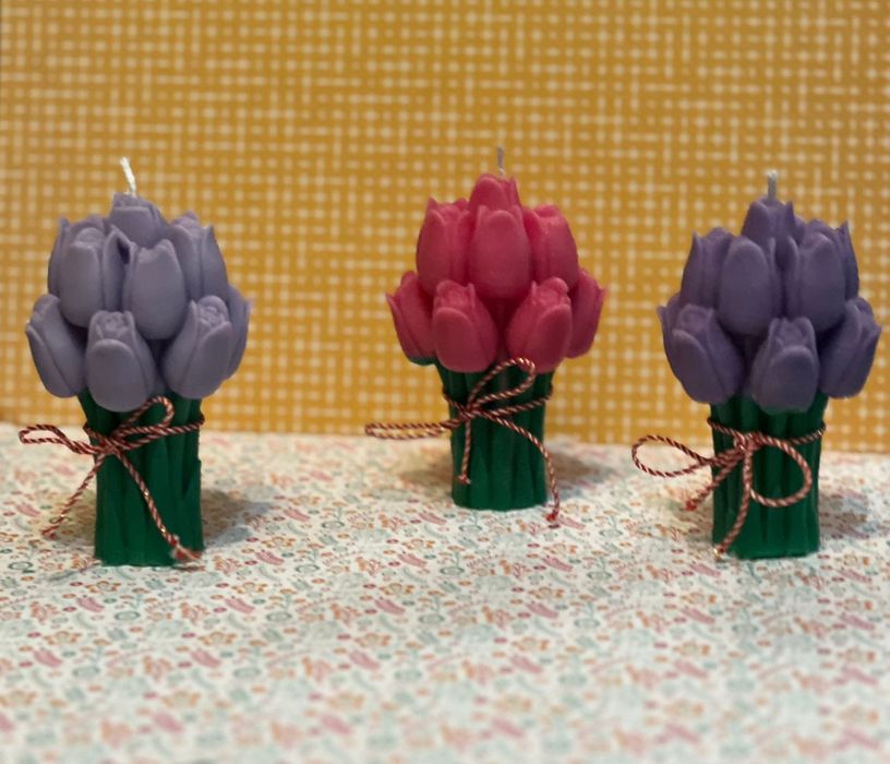 Vand lumânări parfumate si colorate facute manual