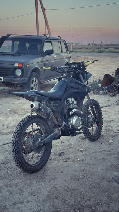 Мотоцикл эндуро 250куб