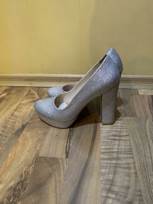 Бална рокля+обувки и чанта