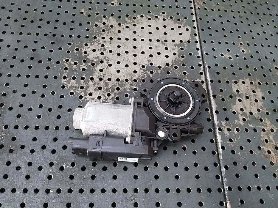 Motoras macara stanga spate kia ceed 1 403951a7 440850c 402059d