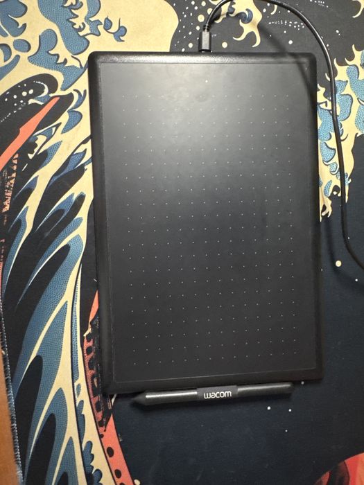Wacom one Medium - планшет графический